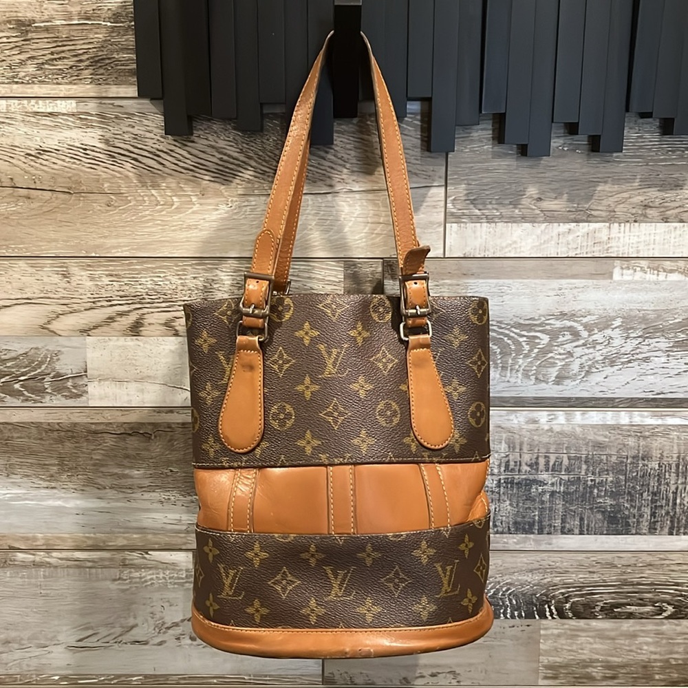 LOUIS VUITTON Brown Monogram Bucket Tote Bag